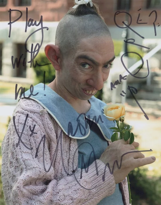 Naomi Grossman autograph