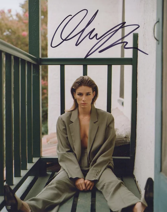 Olivia Rouyre autograph