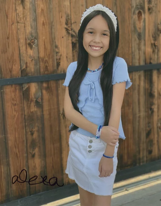 Alexa Gutierrez-Sierra autograph