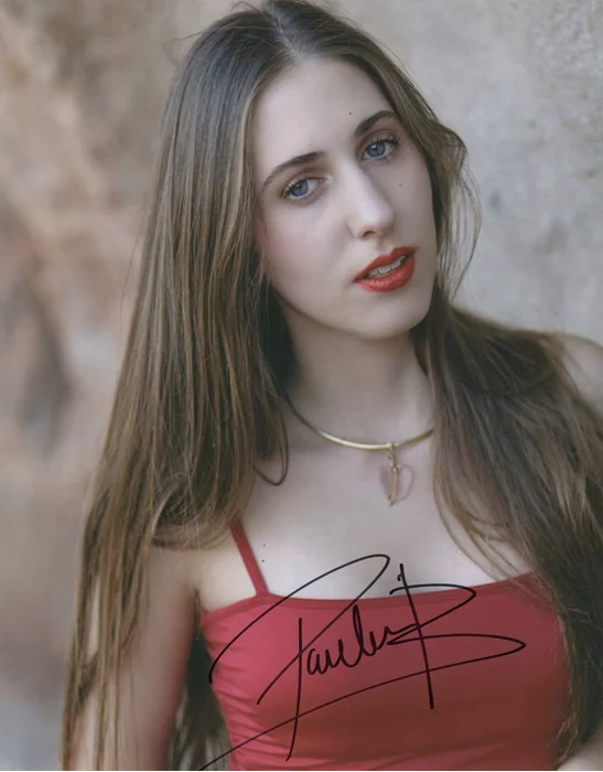 Paulina Rezende autograph