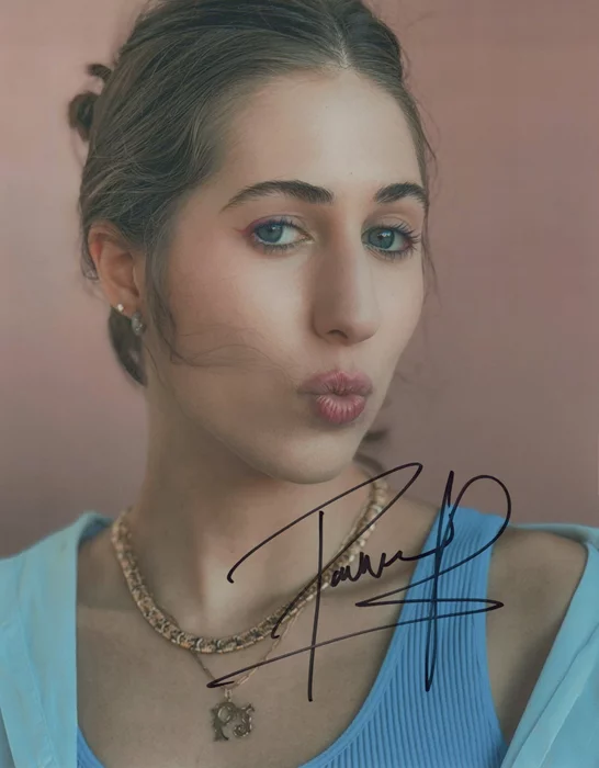 Paulina Rezende autograph