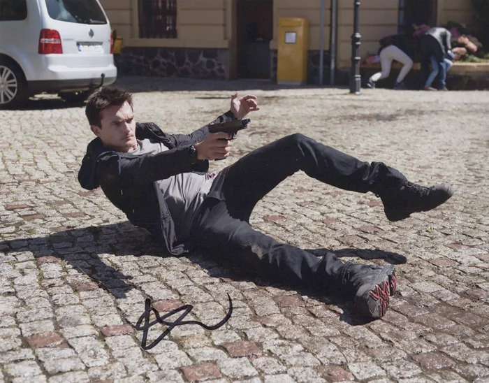 Rupert Friend autograph