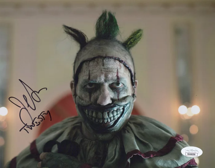 John Carroll Lynch autograph