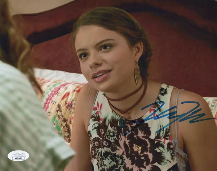 Hannah Kepple autograph