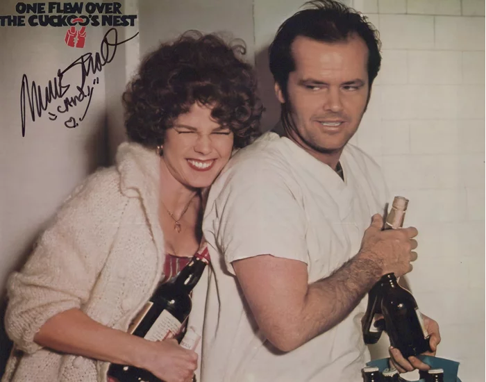 Mews Small autograph