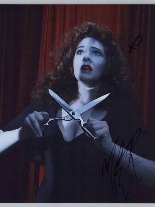 Misha Reeves autograph