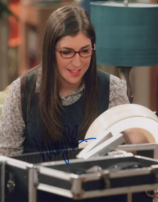 Mayim Bialik autograph