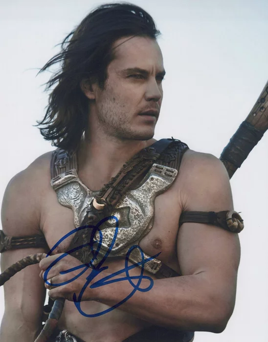 Taylor Kitsch autograph
