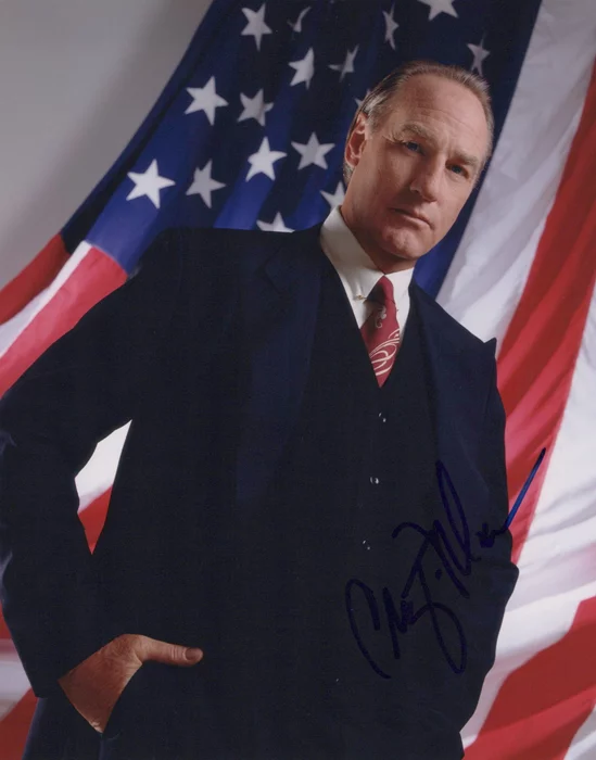 Craig T. Nelson autograph