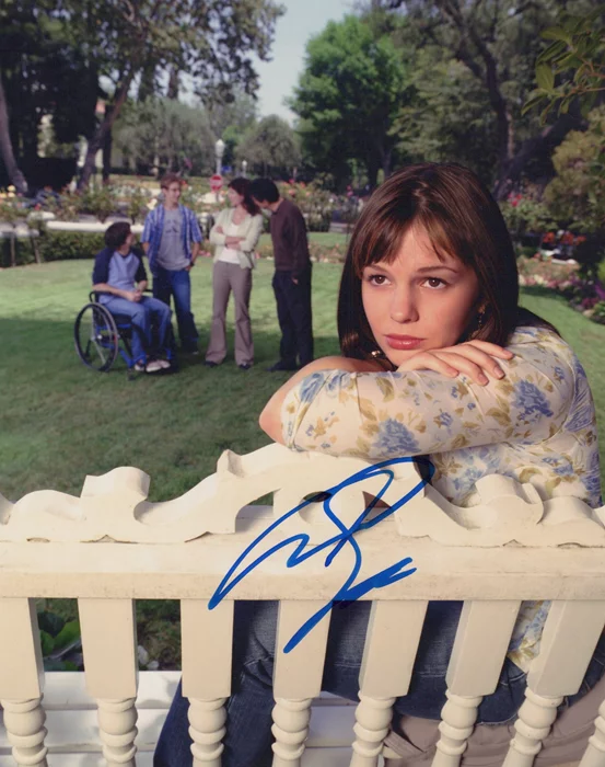 Amber Tamblyn autograph