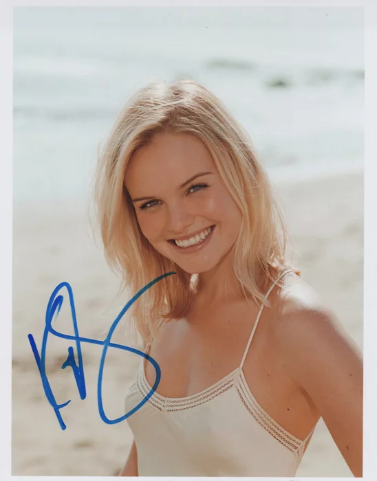 Kate Bosworth autograph