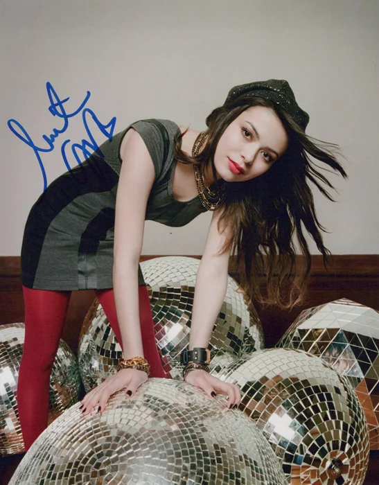 Miranda Cosgrove autograph