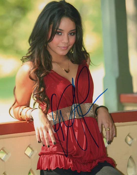 Vanessa Hudgens autograph