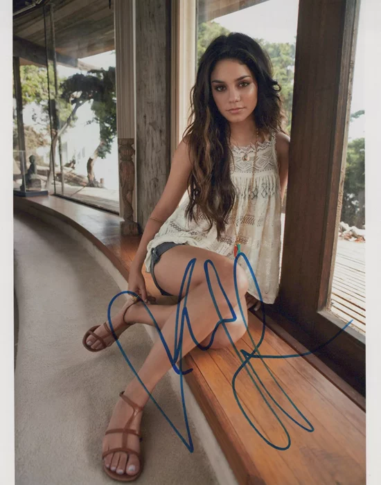 Vanessa Hudgens autograph
