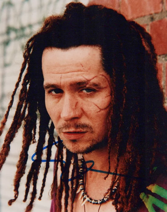 Gary Oldman autograph
