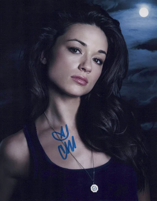 Crystal Reed autograph