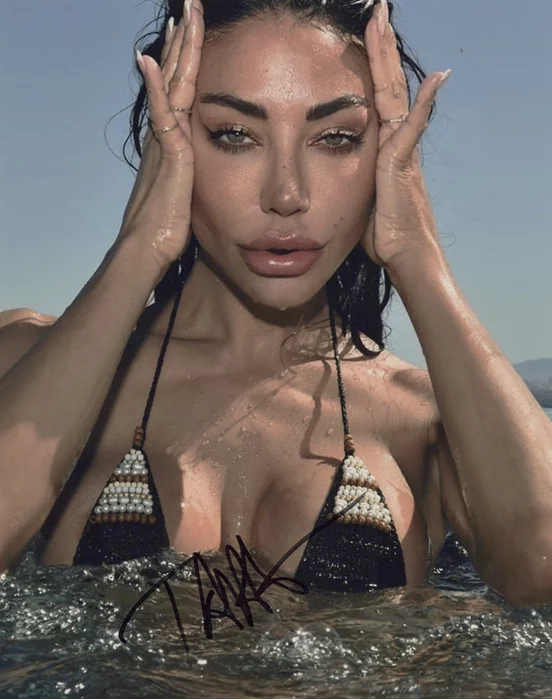 Tatiana Eriksen autograph