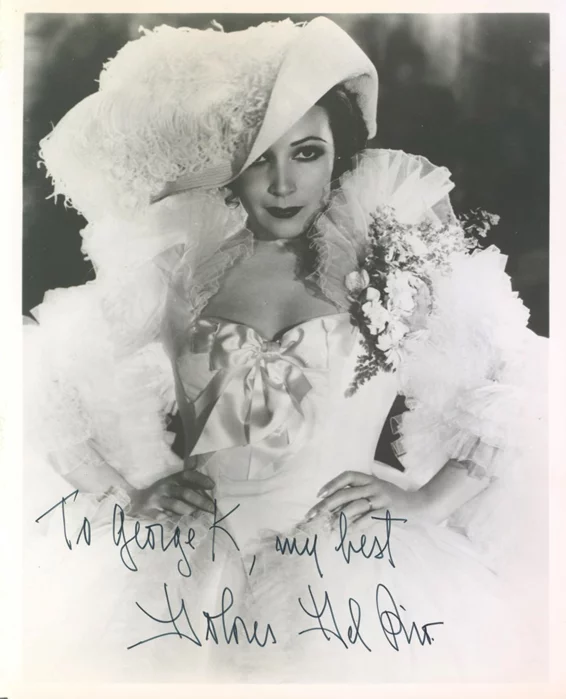 Dolores Del Rio autograph