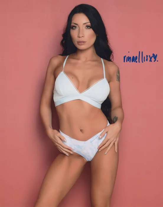 Rina Ellis autograph