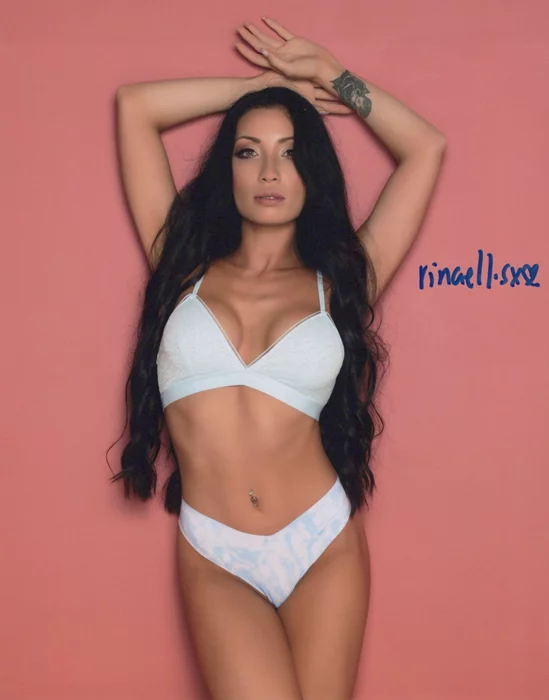 Rina Ellis autograph