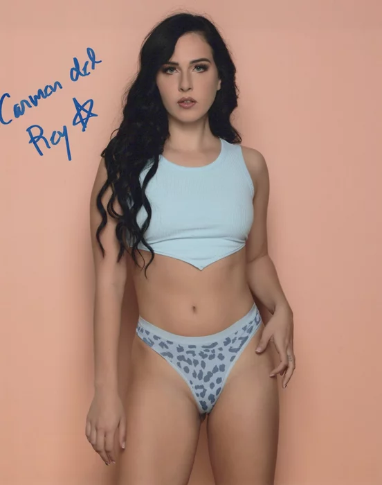 Carmen del Rey autograph