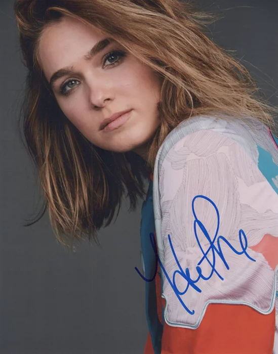 Haley Lu Richardson autograph