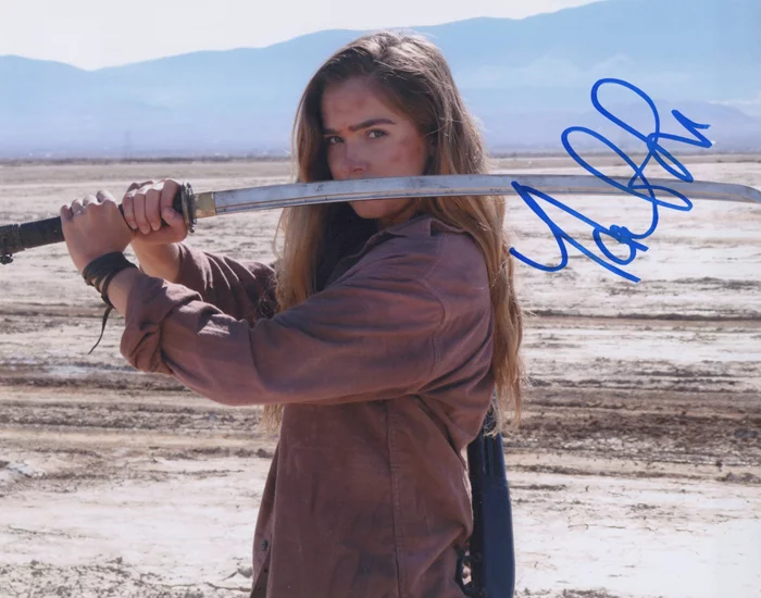 Haley Lu Richardson autograph