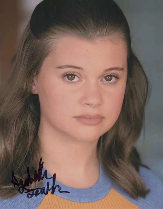 Isabella Fowler autograph