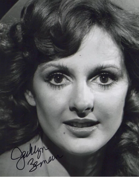 Jacklyn Zeman autograph