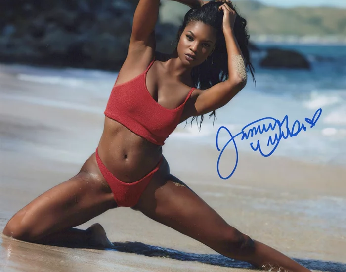Jasmyn Wilkins autograph