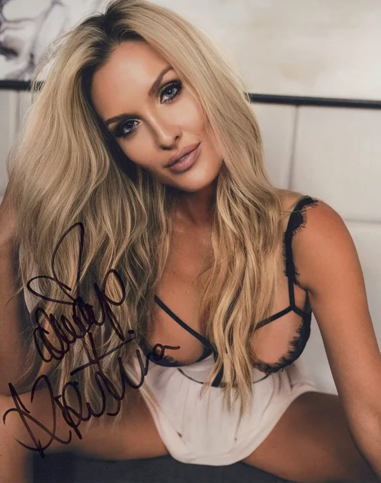 Kristina Marie Morrison autograph