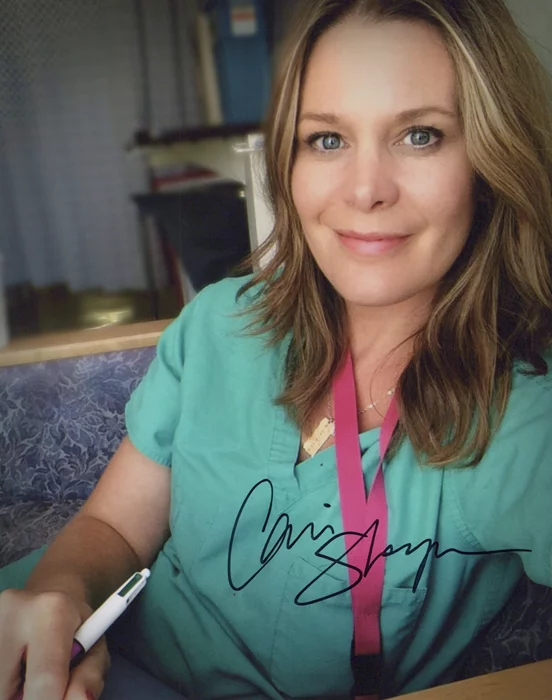 Cari Shayne autograph