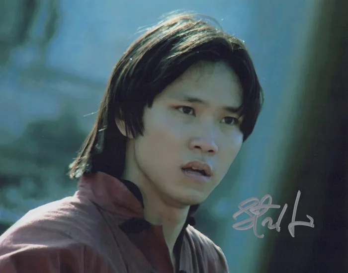Steven Ho autograph
