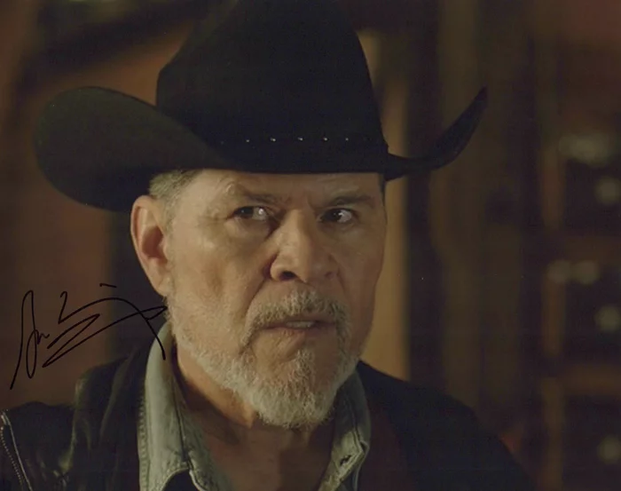 A Martinez autograph