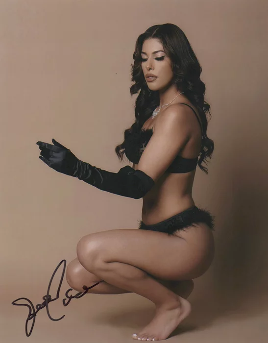 Jessica Toledo autograph
