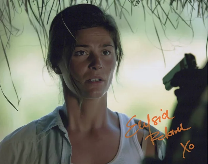 Elysia Rotaru autograph