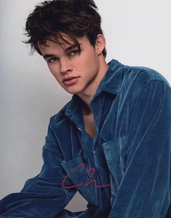 Curran Walters autograph