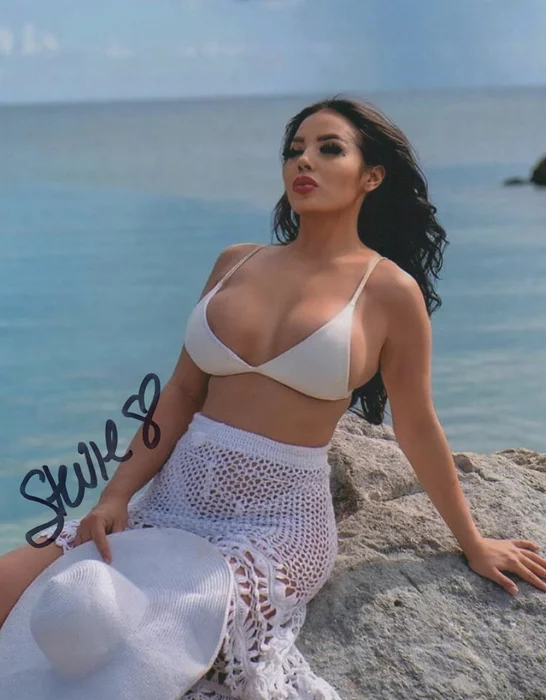 Stevie Rachel autograph