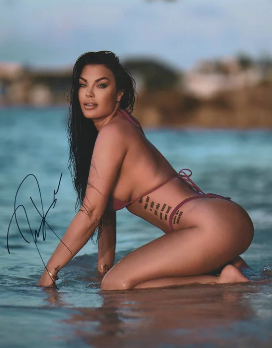 Jessica Rose autograph