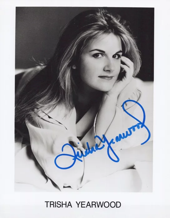 Trisha Yearwood autograph