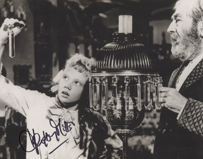 Hayley Mills autograph
