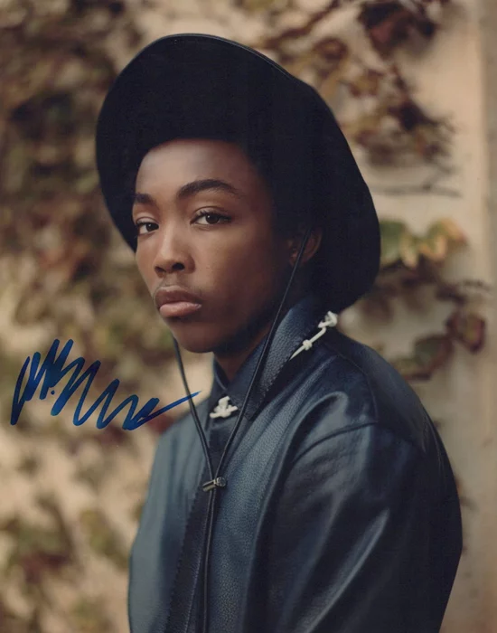 Asante Blackk autograph