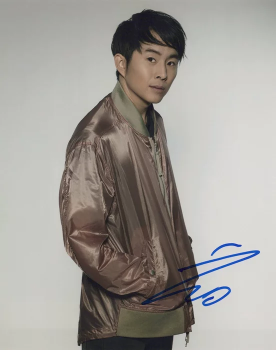 Justin Chon autograph