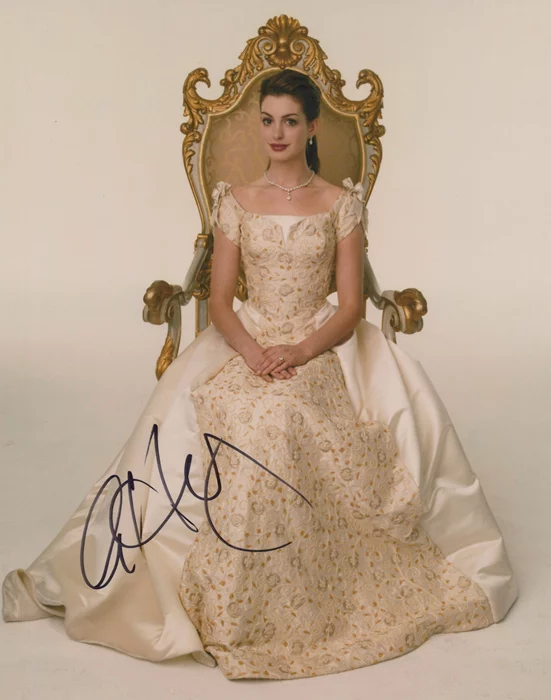 Anne Hathaway autograph
