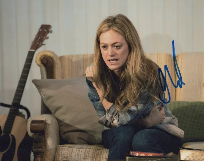 Marin Ireland autograph