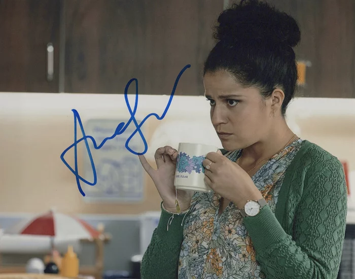 Ana Scotney autograph