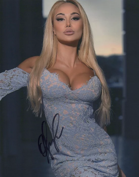 Lily Fursova autograph