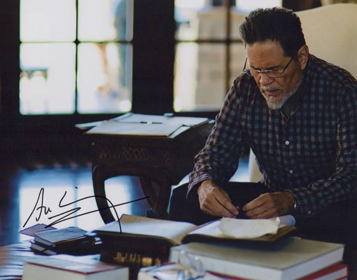 A Martinez autograph