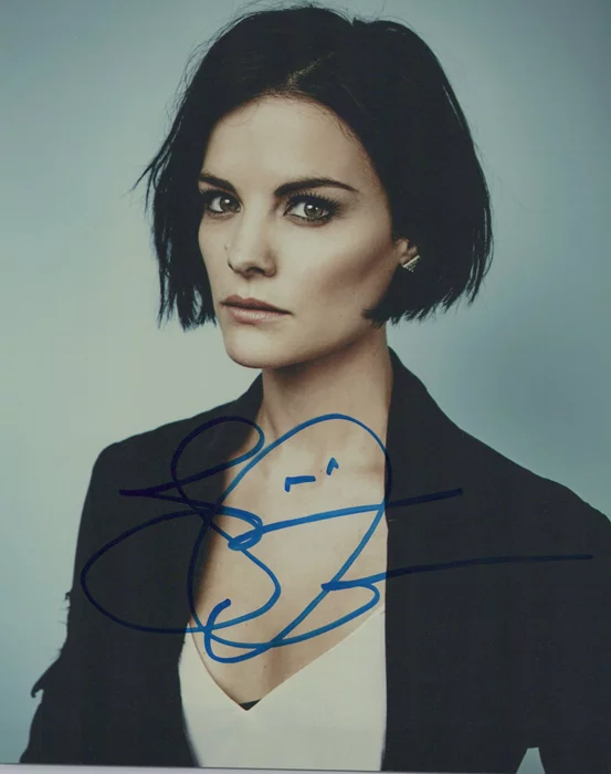 Jaimie Alexander autograph