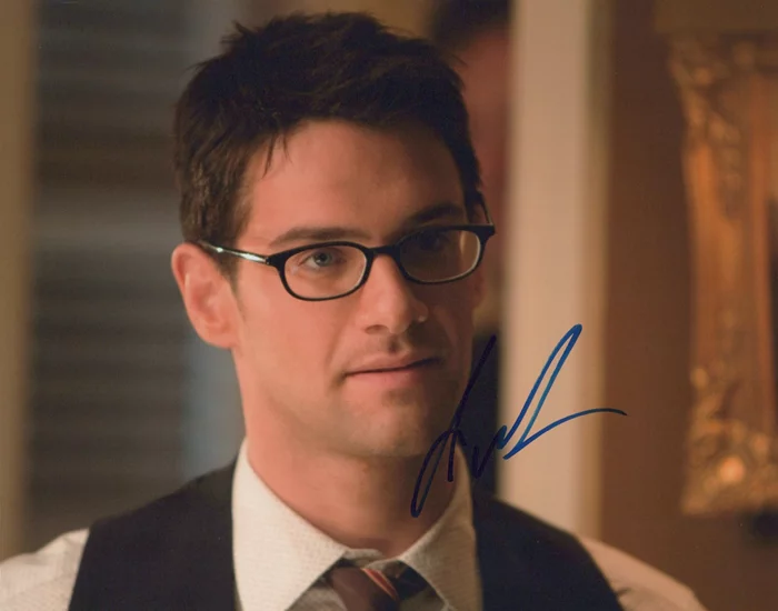 Justin Bartha autograph
